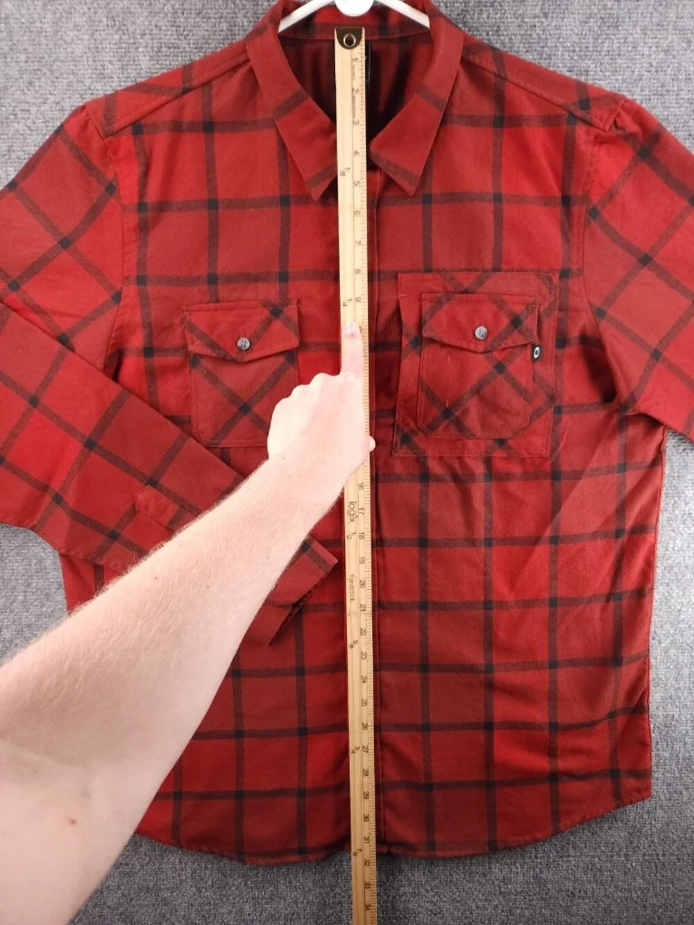 Oakley Outdoors Shirt Red Plaid Pockets Regular XL Long Sleeve Chest Logo Men